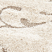 Load image into Gallery viewer, Hand-woven Ultimate Cream/ Beige Shag Rug (5'3 x 7'6)