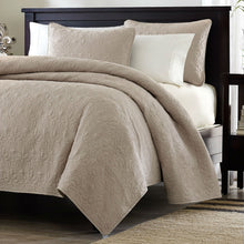 Load image into Gallery viewer, Full / Queen size Khaki Light Brown Tan Coverlet Quilt Set with 2 Shams